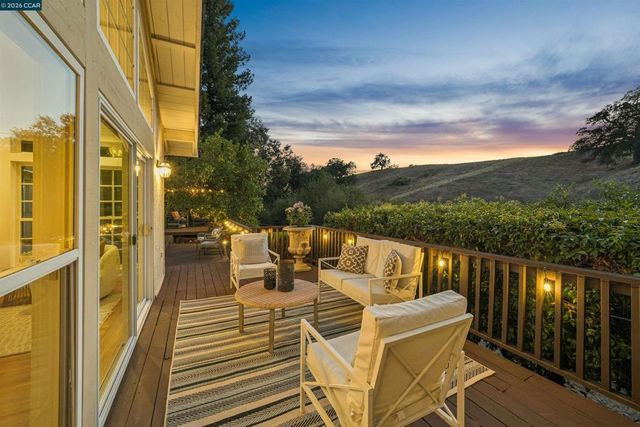 2175 Canyon Oak Ln, Danville, CA 94506