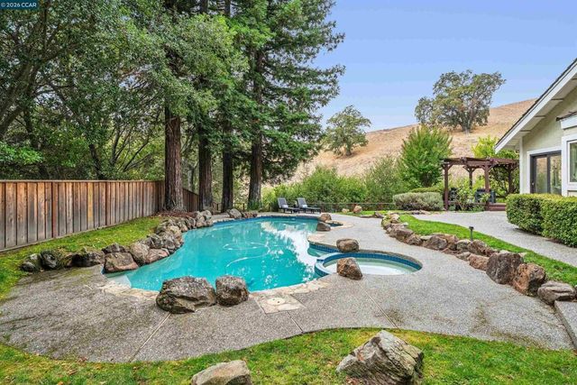 2175 Canyon Oak Ln, Danville, CA 94506