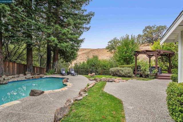 2175 Canyon Oak Ln, Danville, CA 94506