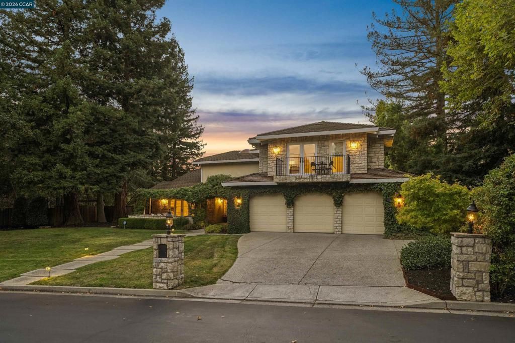 2175 Canyon Oak Ln, Danville, CA 94506