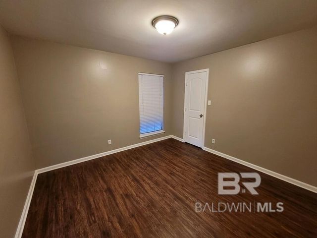 105 Lively Circle, Daphne, AL 36526