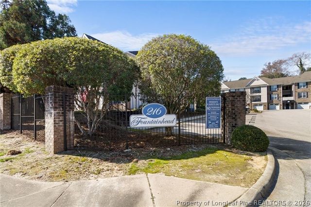 208 Fountainhead Lane 108, Fayetteville, NC 28301
