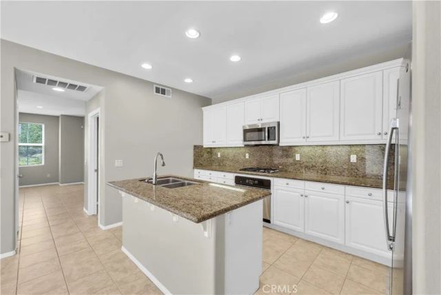 14 Conservatory Drive, Ladera Ranch, CA 92694