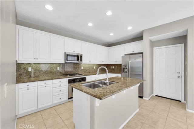 14 Conservatory Drive, Ladera Ranch, CA 92694