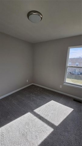 850 Navajo Trail 850, Warrenton, MO 63383