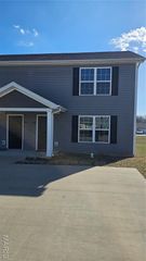850 Navajo Trail 850, Warrenton, MO 63383