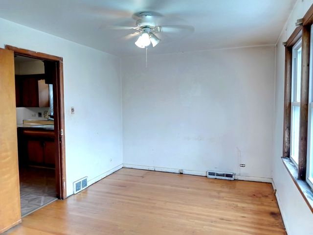2133 W 49th Place, Chicago, IL 60609
