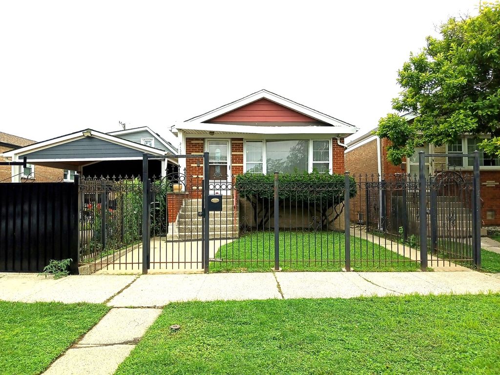 2133 W 49th Place, Chicago, IL 60609