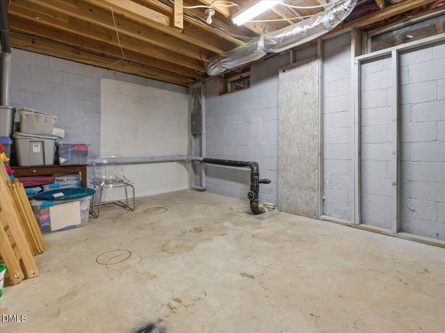 819 Genford Court, Raleigh, NC 27609