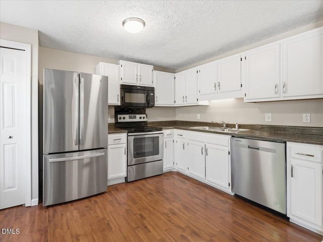 819 Genford Court, Raleigh, NC 27609