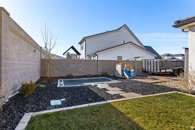 1883 S OLD STONE CV, Washington, UT 84780