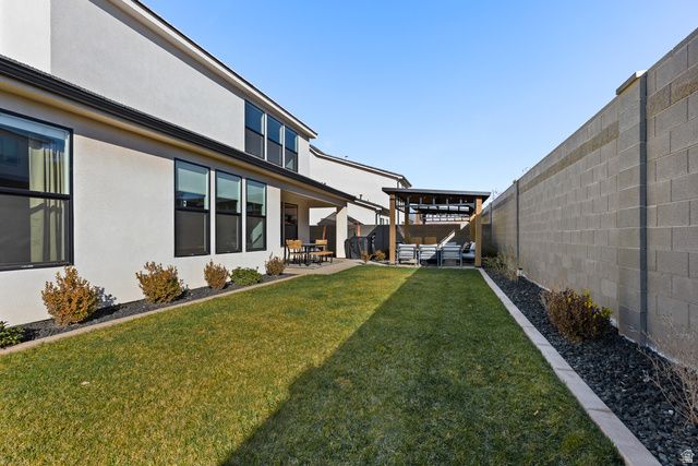 1883 S OLD STONE CV, Washington, UT 84780