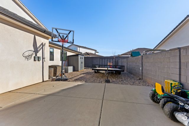 1883 S OLD STONE CV, Washington, UT 84780