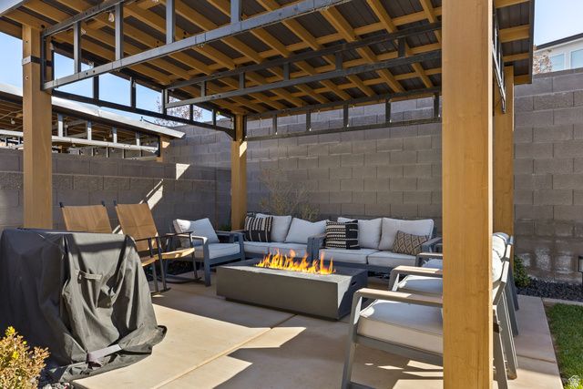 1883 S OLD STONE CV, Washington, UT 84780