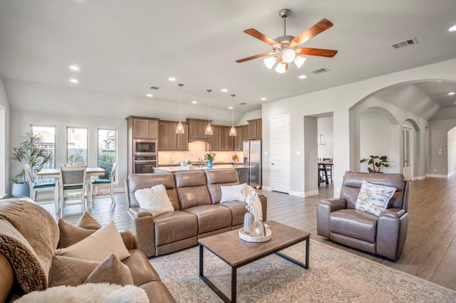 6914 Red Oak Drive, Katy, TX 77493