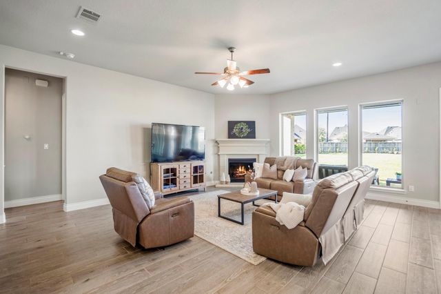 6914 Red Oak Drive, Katy, TX 77493