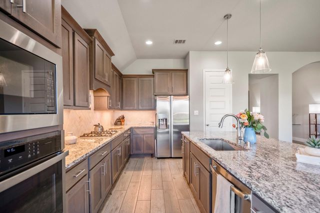 6914 Red Oak Drive, Katy, TX 77493