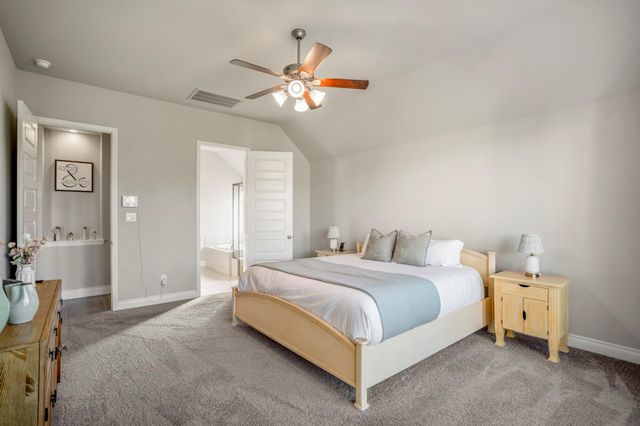 6914 Red Oak Drive, Katy, TX 77493