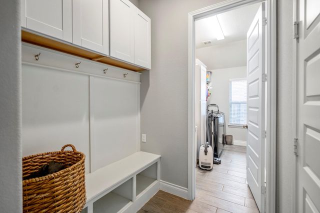 6914 Red Oak Drive, Katy, TX 77493