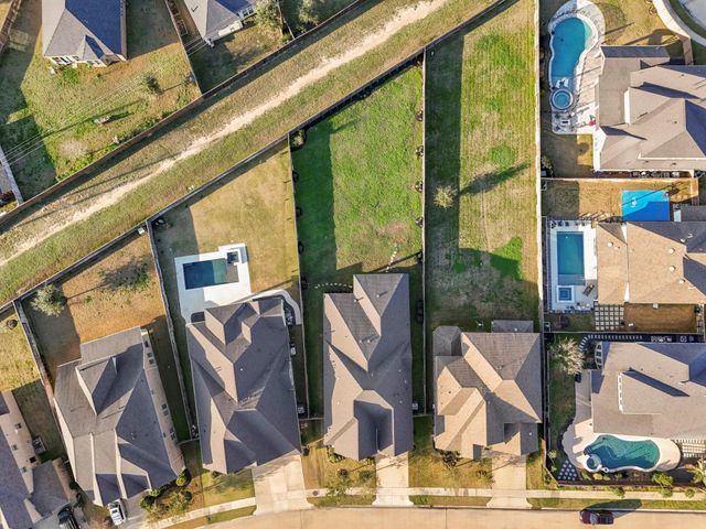 6914 Red Oak Drive, Katy, TX 77493