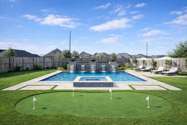 6914 Red Oak Drive, Katy, TX 77493