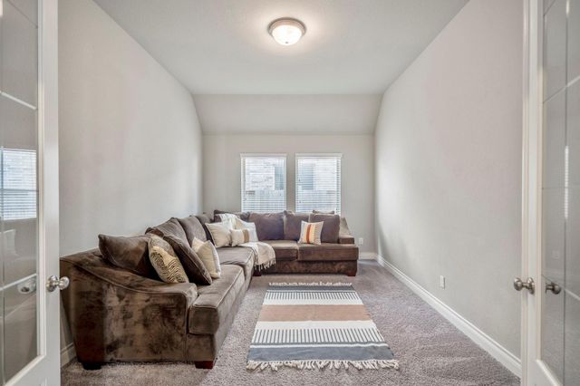 6914 Red Oak Drive, Katy, TX 77493