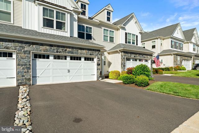 41 SPRING MILL RD, Warminster, PA 18974