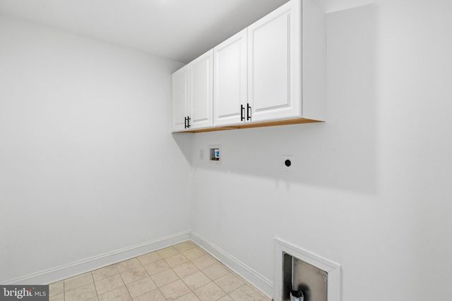 41 SPRING MILL RD, Warminster, PA 18974