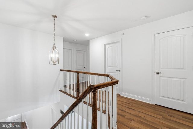 41 SPRING MILL RD, Warminster, PA 18974