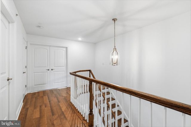 41 SPRING MILL RD, Warminster, PA 18974