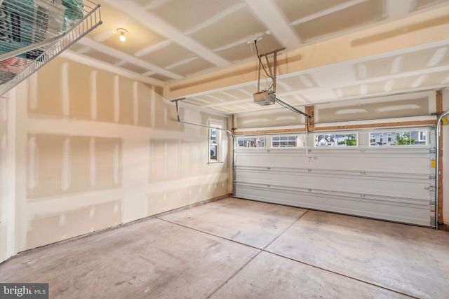 41 SPRING MILL RD, Warminster, PA 18974