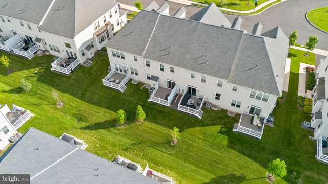 41 SPRING MILL RD, Warminster, PA 18974