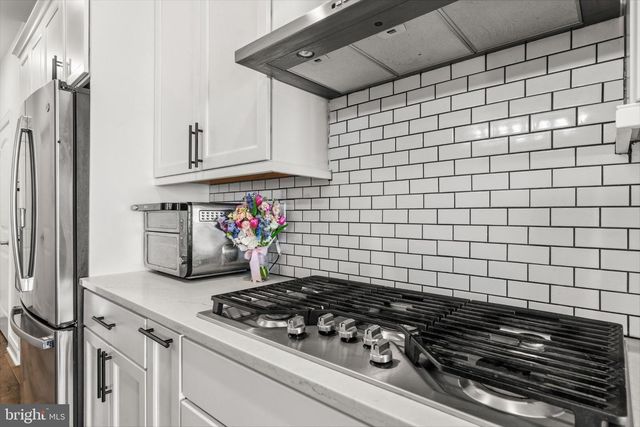 41 SPRING MILL RD, Warminster, PA 18974