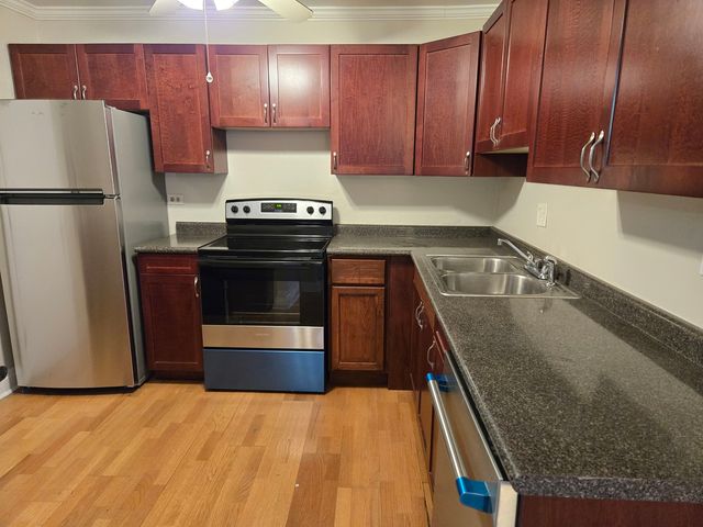 3909 W W 123RD ST. Street 205A, Alsip, IL 60803