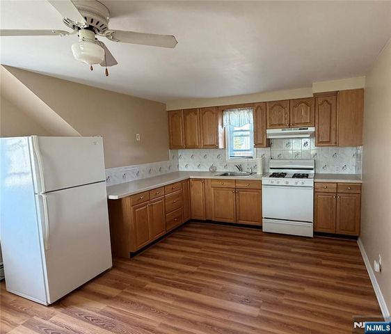 238 4th Street 2, Saddle Brook, NJ 07663