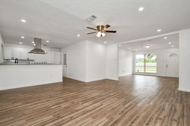 4147 Brookston Street, Houston, TX 77045