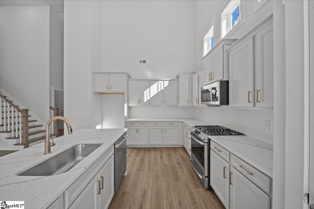 458 Amaryllis Lane, Woodruff, SC 29388