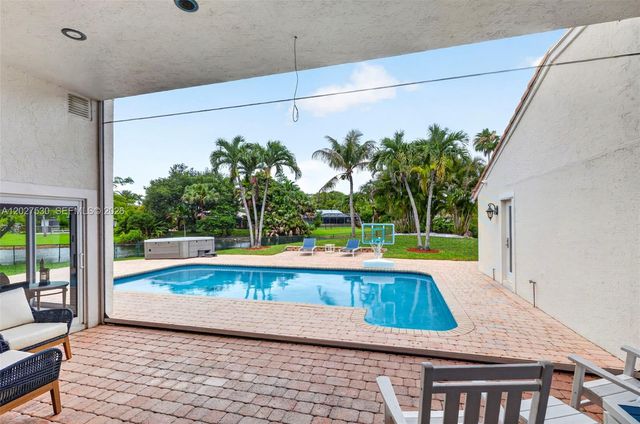 1860 NW 107th Terrace, Coral Springs, FL 33071