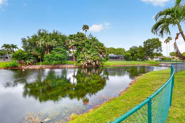 1860 NW 107th Terrace, Coral Springs, FL 33071