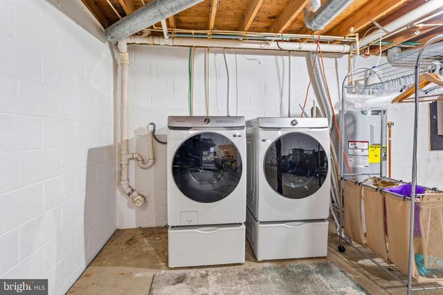 28 W PERPEN CT, Newark, DE 19702