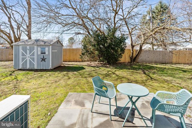 28 W PERPEN CT, Newark, DE 19702