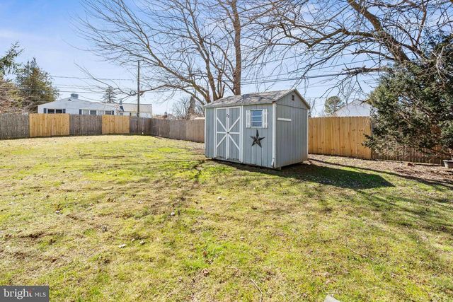 28 W PERPEN CT, Newark, DE 19702