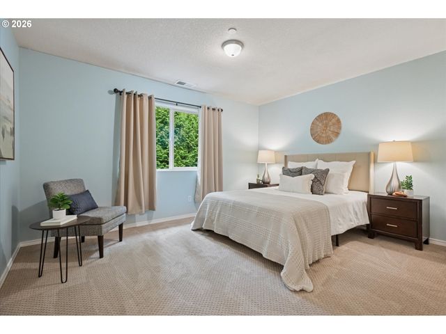 12805 Sw NIGHT HERON Ln 102, Beaverton, OR 97007