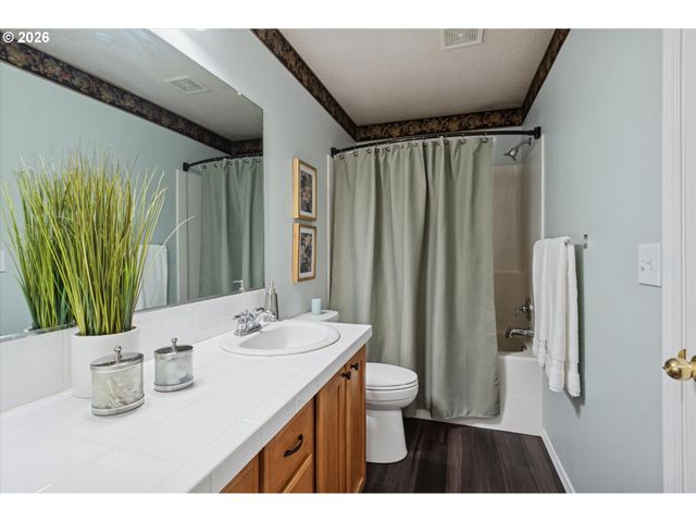 12805 Sw NIGHT HERON Ln 102, Beaverton, OR 97007