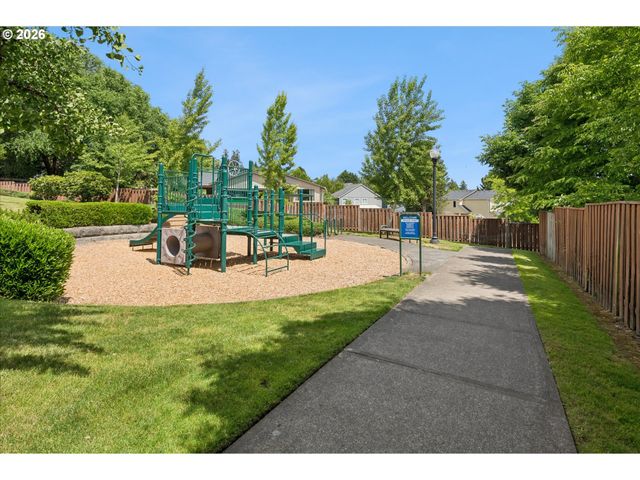 12805 Sw NIGHT HERON Ln 102, Beaverton, OR 97007