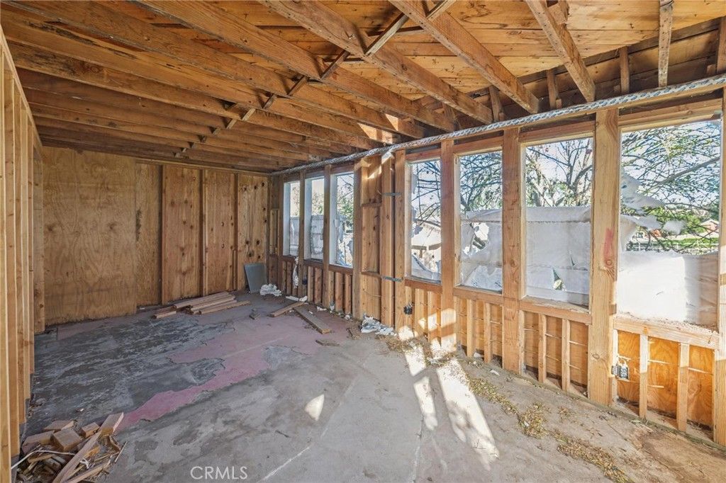 Image 11 of property listing at 10791 Citrus, Moorpark, CA 93021