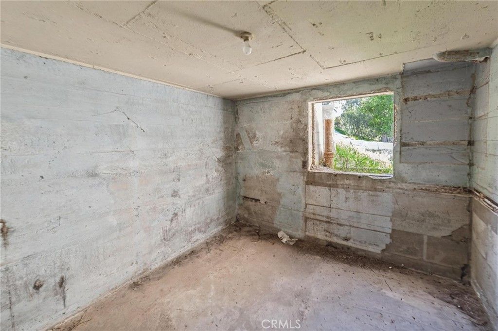 Image 23 of property listing at 10791 Citrus, Moorpark, CA 93021