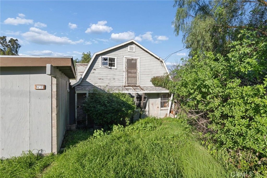 Image 5 of property listing at 10791 Citrus, Moorpark, CA 93021