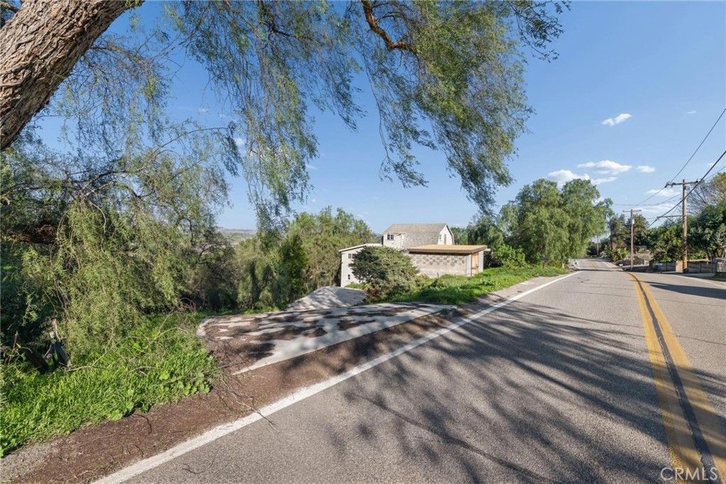 Image 8 of property listing at 10791 Citrus, Moorpark, CA 93021