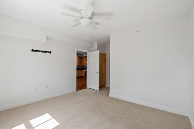 1060 Grand Avenue 300, Saint Paul, MN 55105